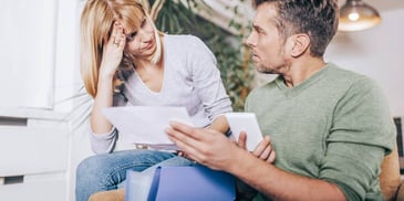 couple discussing their break-up
