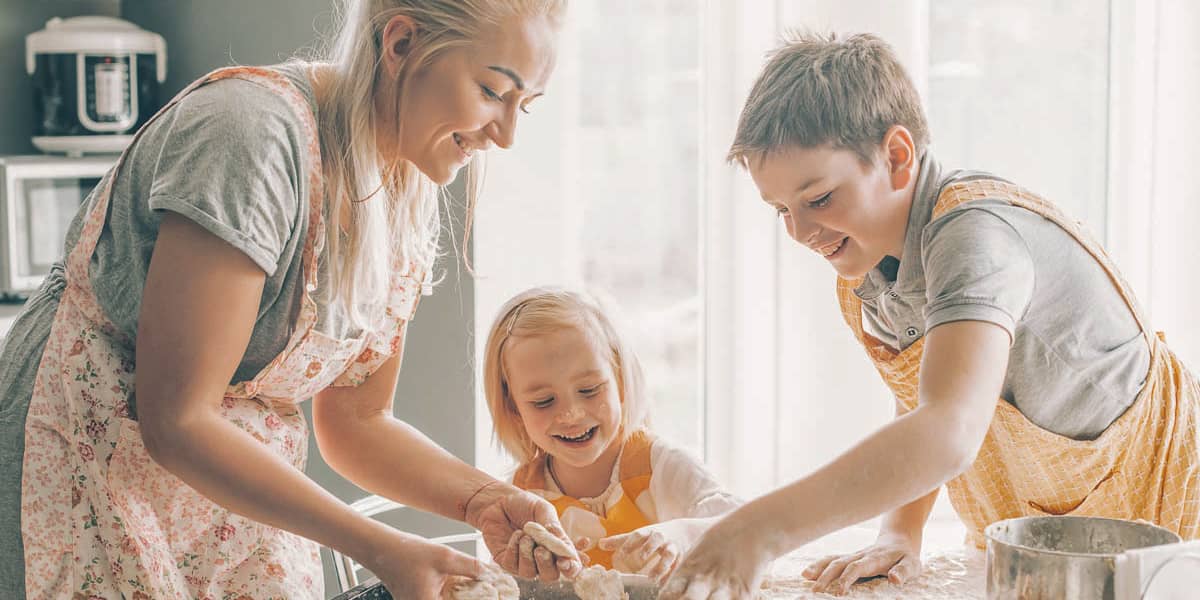 6 Sanity-Saving Tips for Surviving the Holidays after Divorce