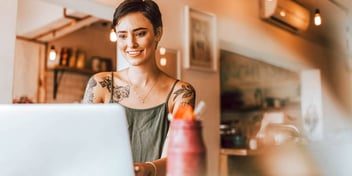 woman working on her divorce paperwork online